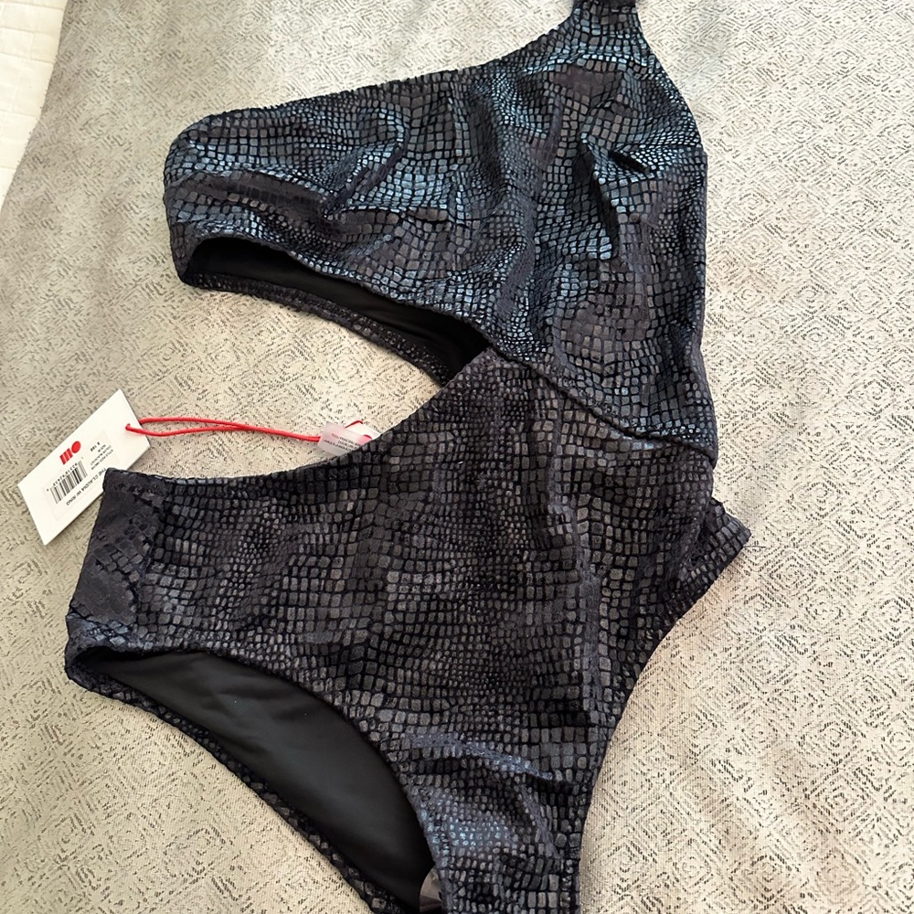 SOLID & STRIPED Black One-Piece Asymmetrical Swimsuit